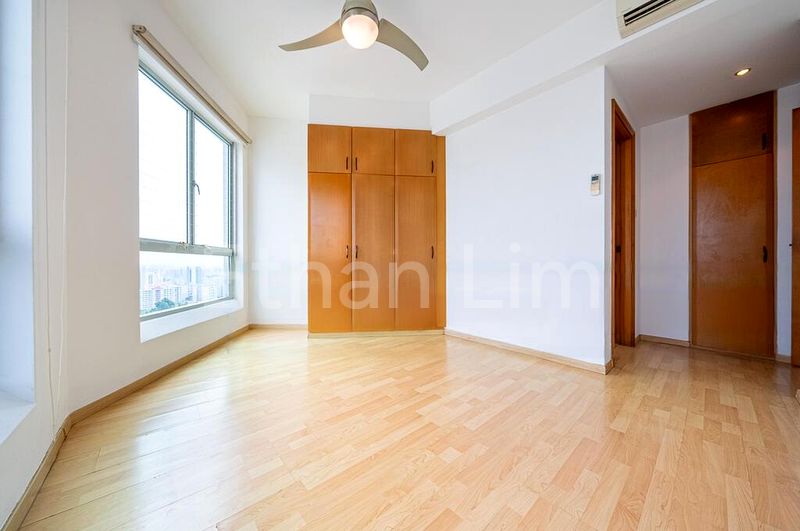 4 Bed Condo for Sale in  Guilin View - Image 13